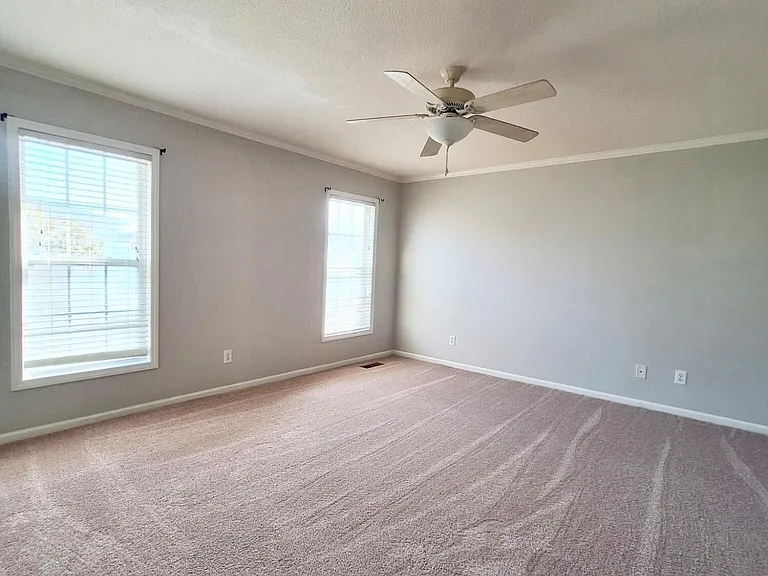 3979 Sterling Pointe Dr #MMM3 — Photo 10