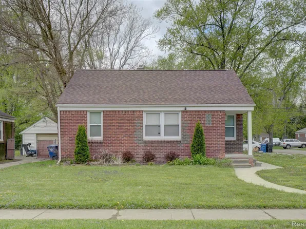 16661 Five Points St, Redford, MI 48240