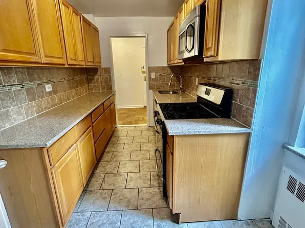 3260 Netherland Avenue image 1 of 15