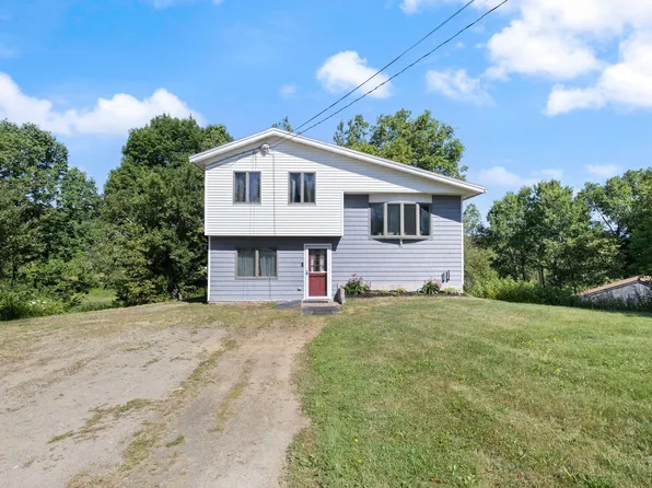 215 East Road, Wales, ME 04280