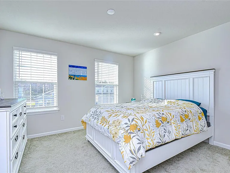 10422 Gliding Eagle Way — Photo 32
