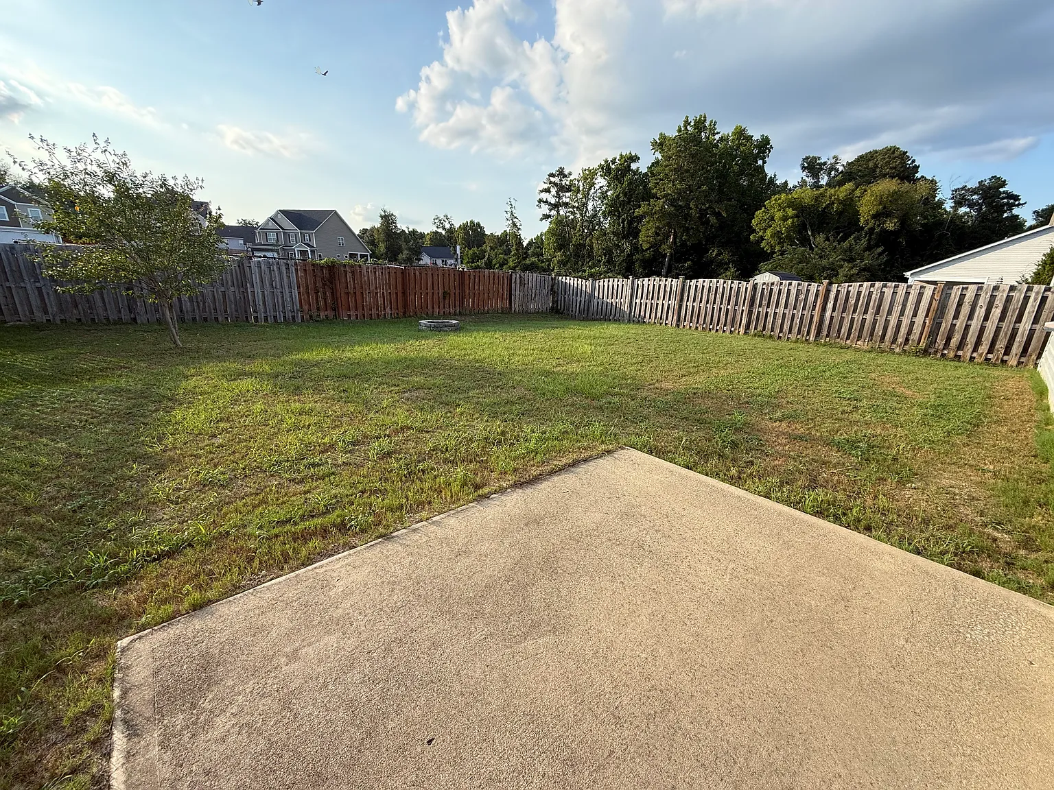3 bed, 1399 sqft, $2,100 — Photo 3