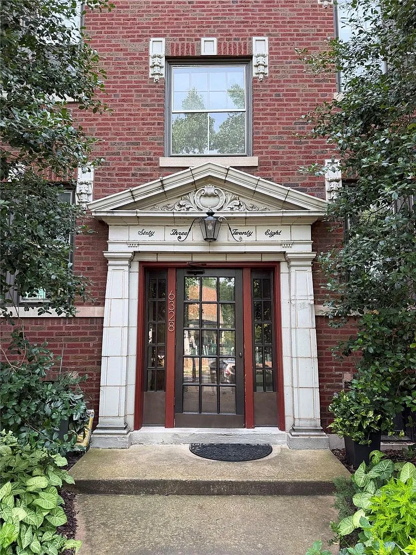 6328 Northwood Avenue Unit 2e | Saint Louis 63105 — Photo 1