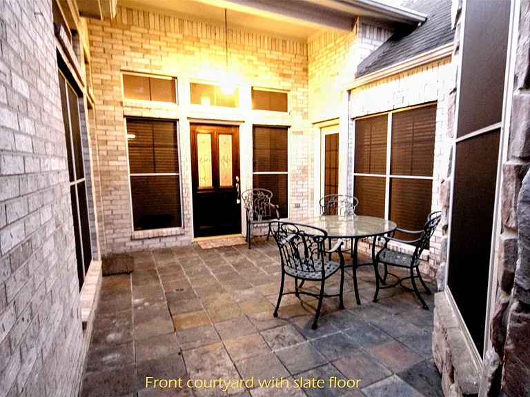 10114 Crescent Bluff Ln — Photo 39