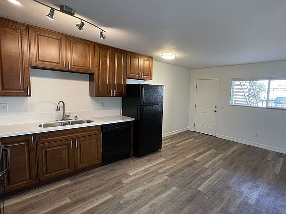 4th image of 5005 Trojan Ave APT 4