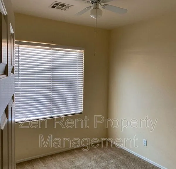 4569 E Sundance Ave — Photo 10
