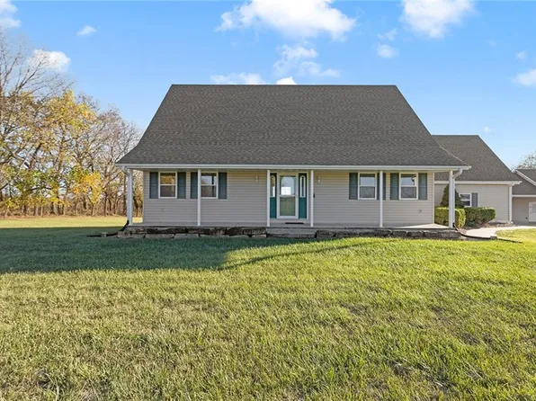 40301 E 331st St, Creighton, MO 64739