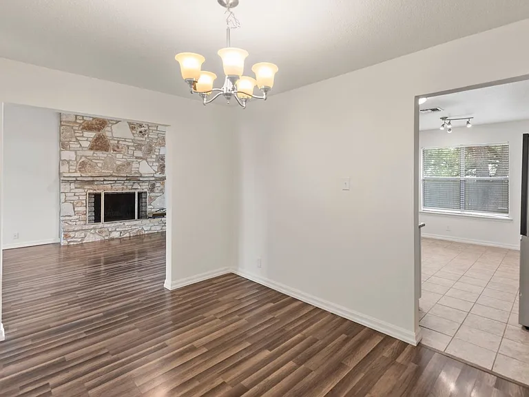 4602 Oak Climb — Photo 4