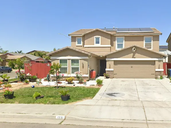 1231 Carmel St, Madera, CA 93638