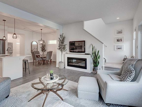 2nd image of 236 Auburn Glen Close SE