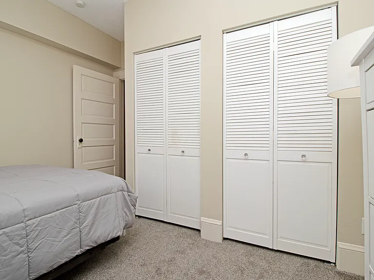 598 Summit Ave #3 — Photo 13