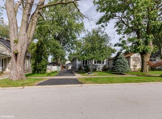 3430 Randolph St, Lansing, IL