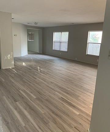 2nd image of 11414 Cedar Park