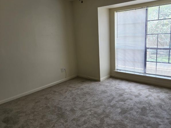 251 Antrim Dr APT A, Baton Rouge, LA 70815