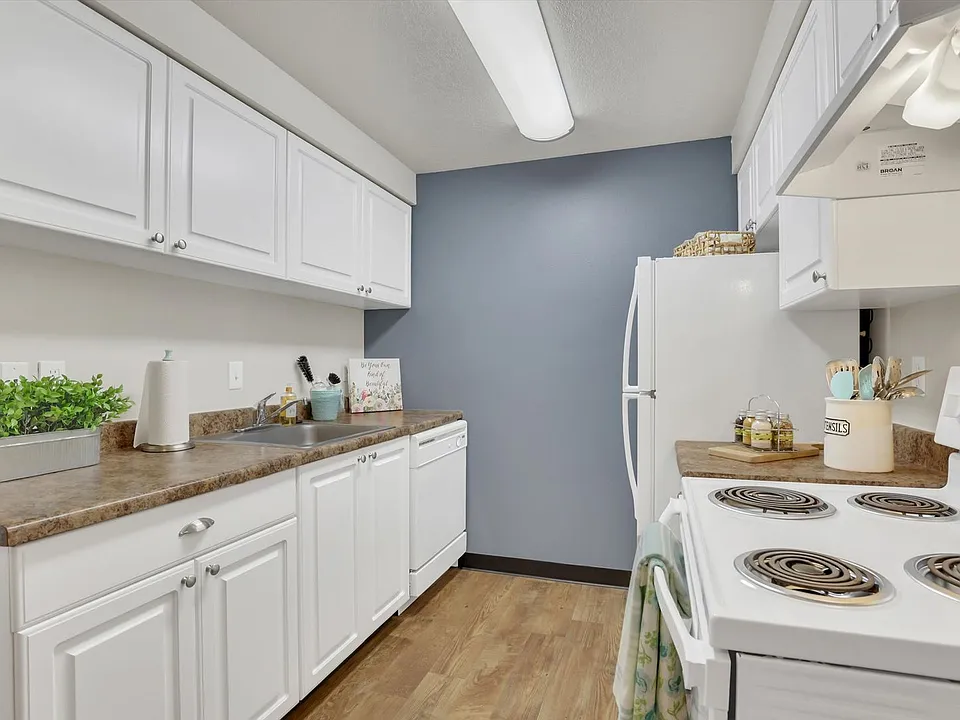 The Heights Apartments
