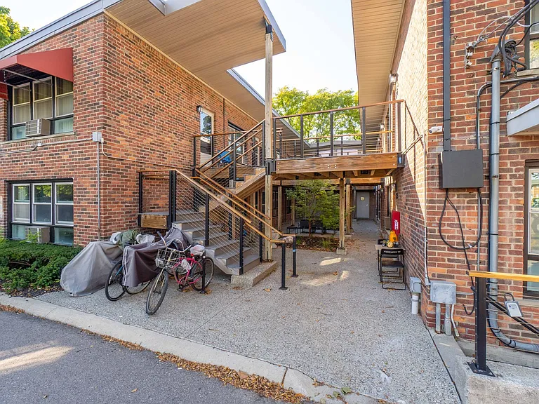 3382 Harvard Rd — Photo 20