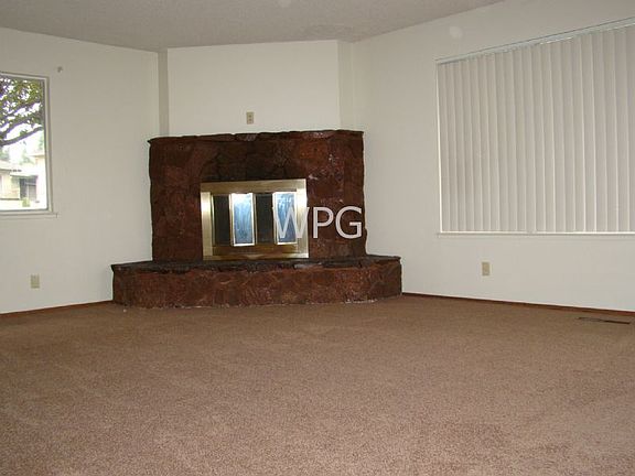2nd image of 1147 Leigh Ave APT 4