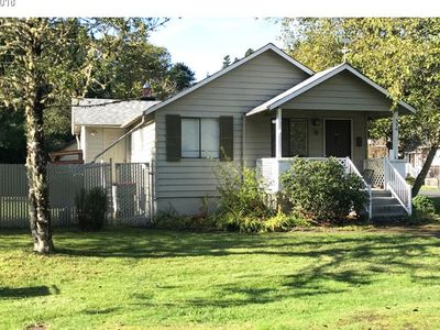 596 N Larch St, Cannon Beach, OR, 97110