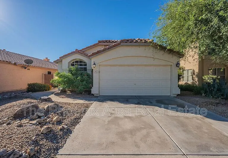 1125 W Macaw Dr — Photo 2
