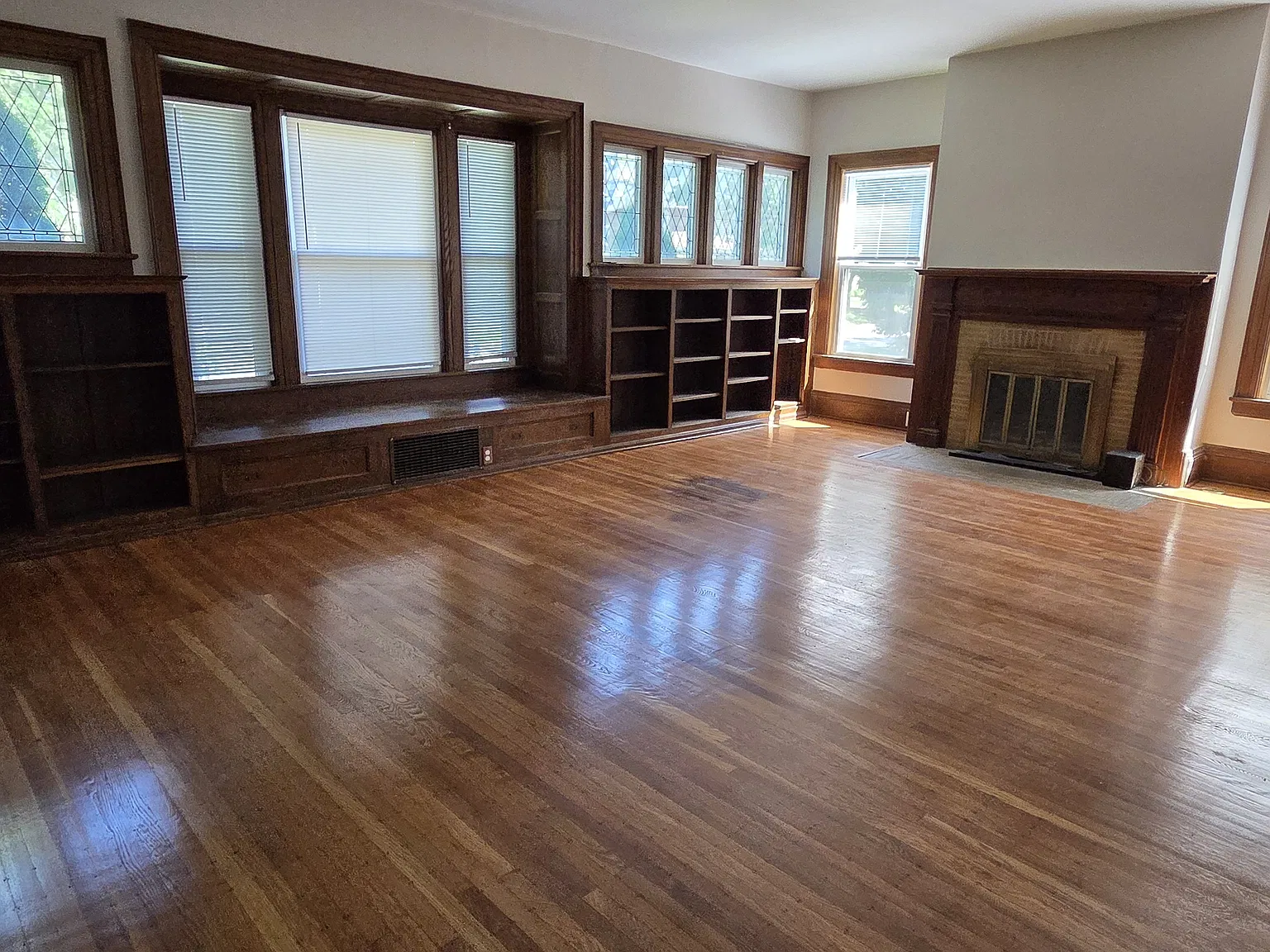 2 bed, 1500 sqft, $2,600 — Photo 4
