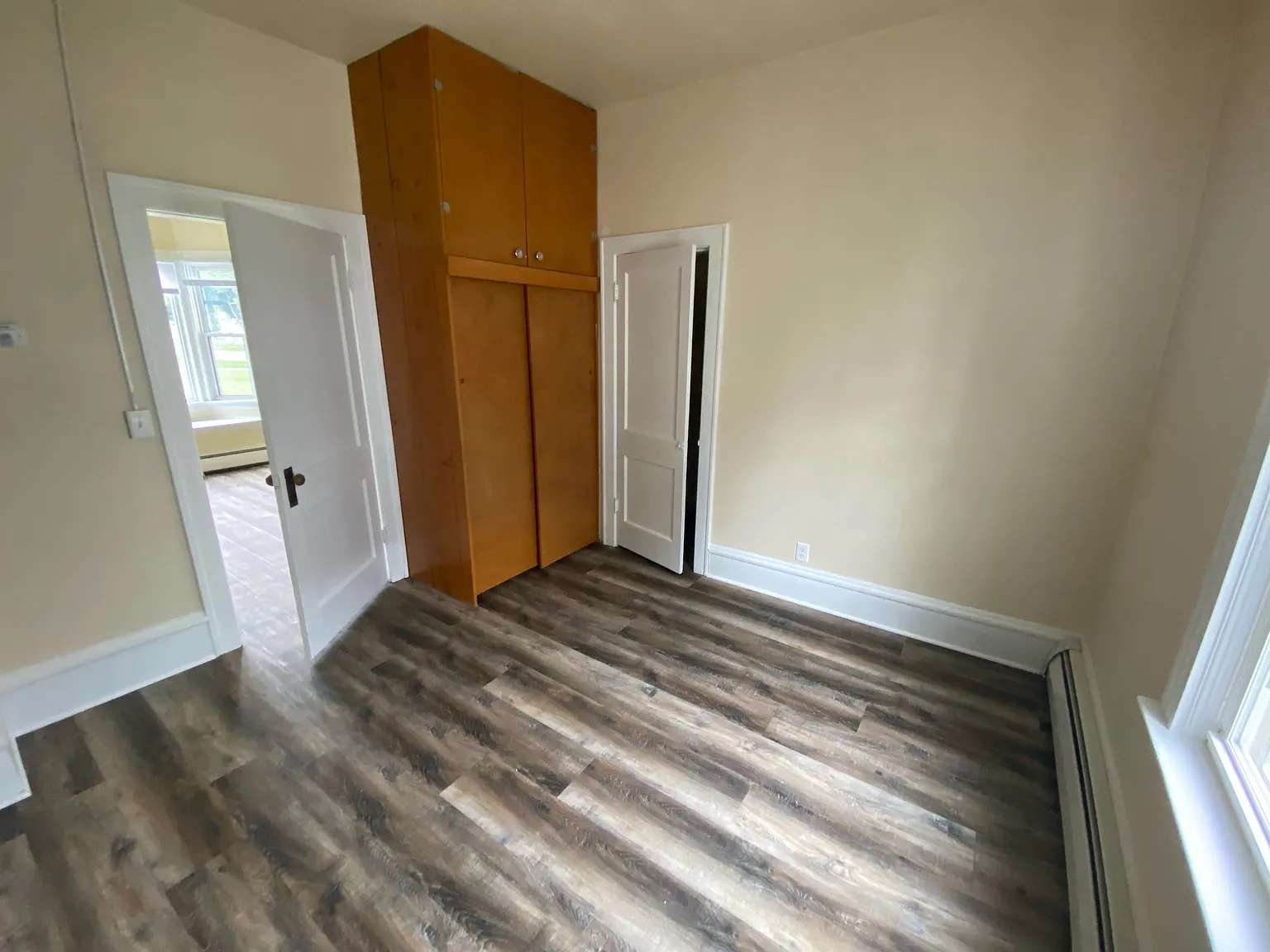 4 bed, 2000 sqft, $1,600 — Photo 4