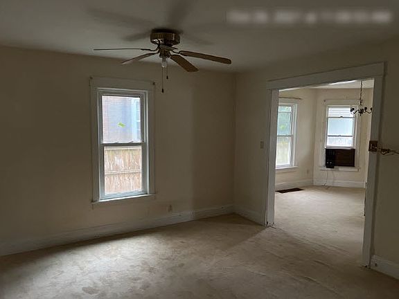 5th image of 439 17th Ave