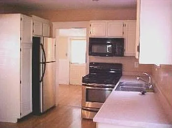 2916 Elisha Ave photo 1