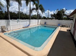 2924 Clark Rd APT 107, Sarasota, FL 34231