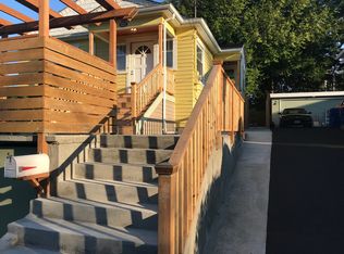 5011 SW Grayson St, Seattle, WA 98116