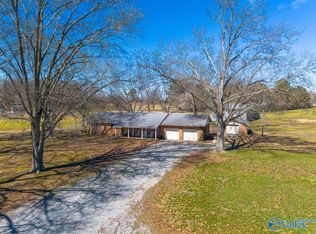 7853 Danville Rd, Danville, AL 35619