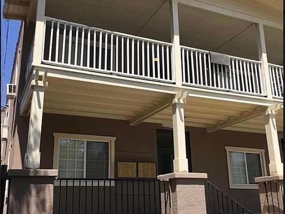 2nd image of 402 S Canyon Blvd #6