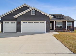 302 Matthew St, Independence, IA 50644