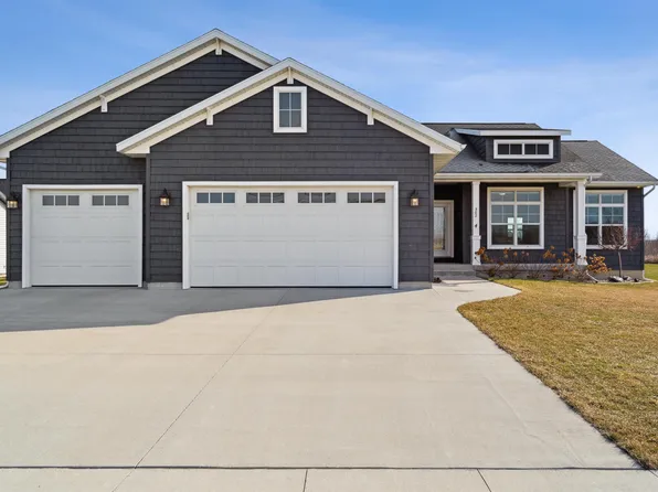 302 Matthew St, Independence, IA 50644