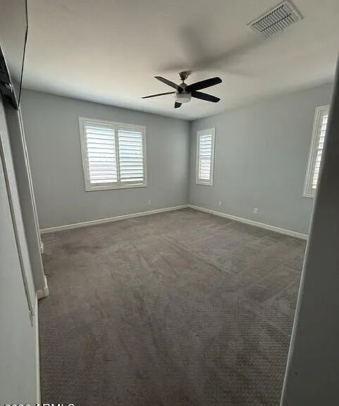 1701 N Hillcrest — Photo 11