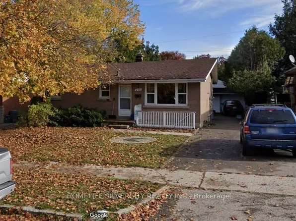 276 Sunview St, Waterloo, ON N2L 3V9