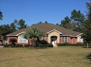 107 White Oaks Blvd, Southport, FL 32409