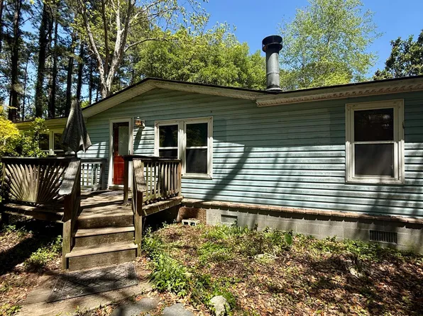1886 United Dr, Huger, SC 29450