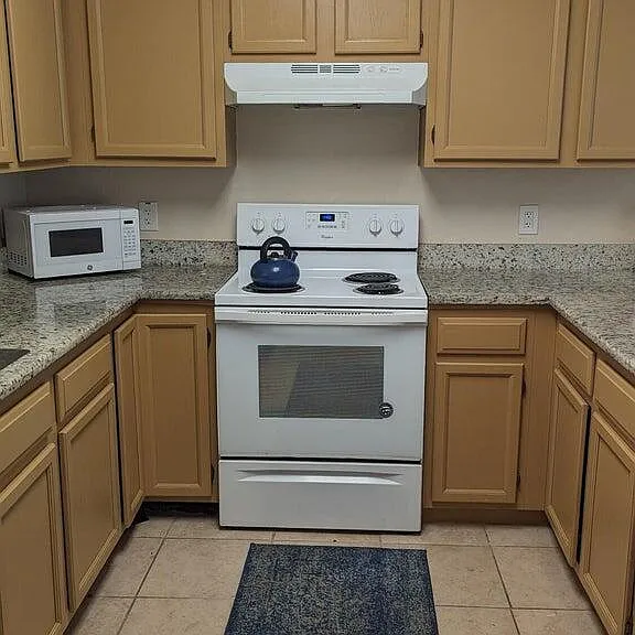 2717 N Pacific Dr — Photo 6
