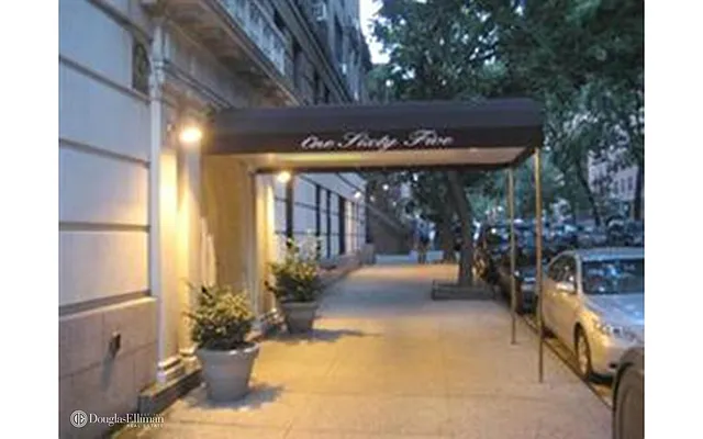 Rented by Douglas Elliman | media 28