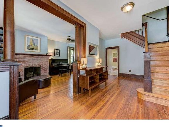 4th image of 310 N Essex Ave
