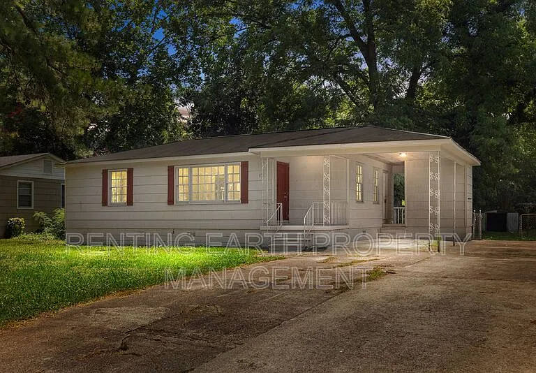 149 Rose Dr — Photo 1