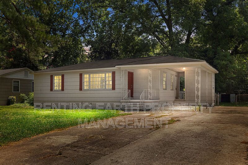 1st image of 149 Rose Dr