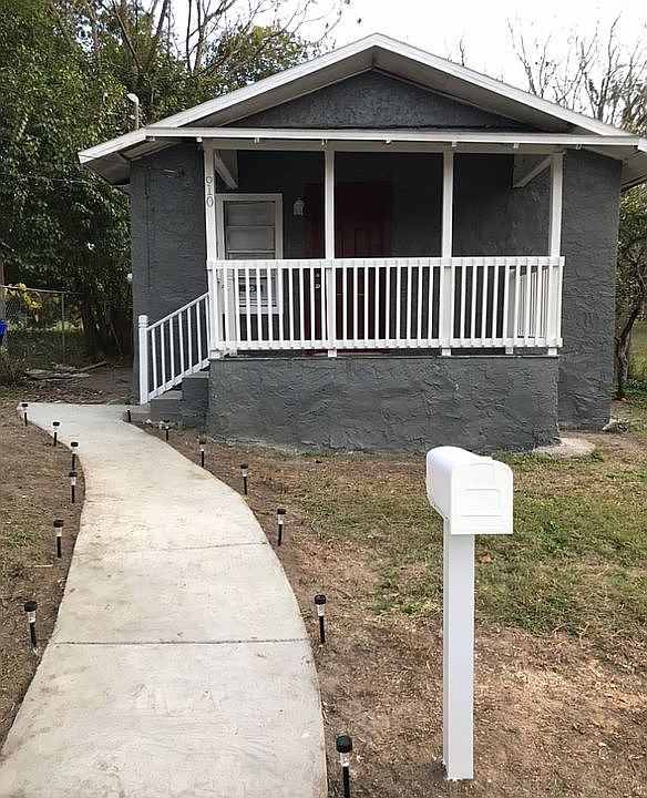 1st image of 610 W 13th St