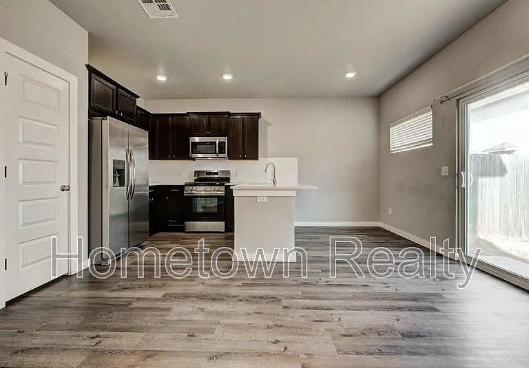 8921 NW 109th Ter — Photo 9