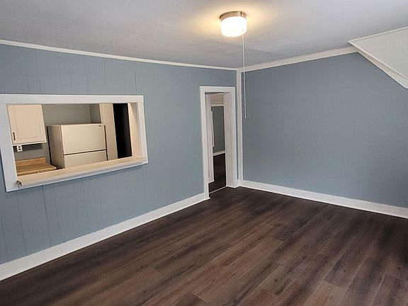 3rd image of 1755 W Morris St #3