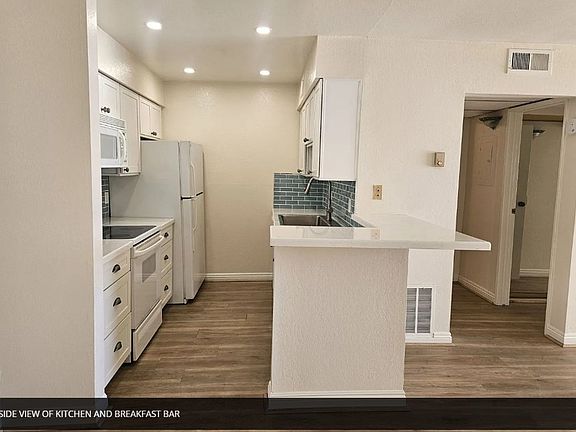 2nd image of 1140 Ocean Blvd #120-92647