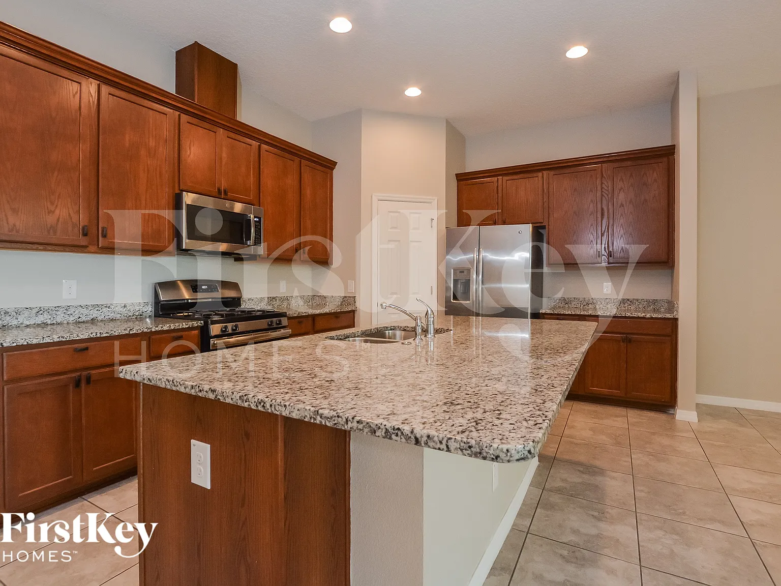 4 bed, 3.0 bath, 2097 sqft, $2,730 — Photo 4