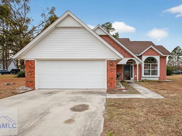 1950 Woking Ct, Hinesville, GA 31313