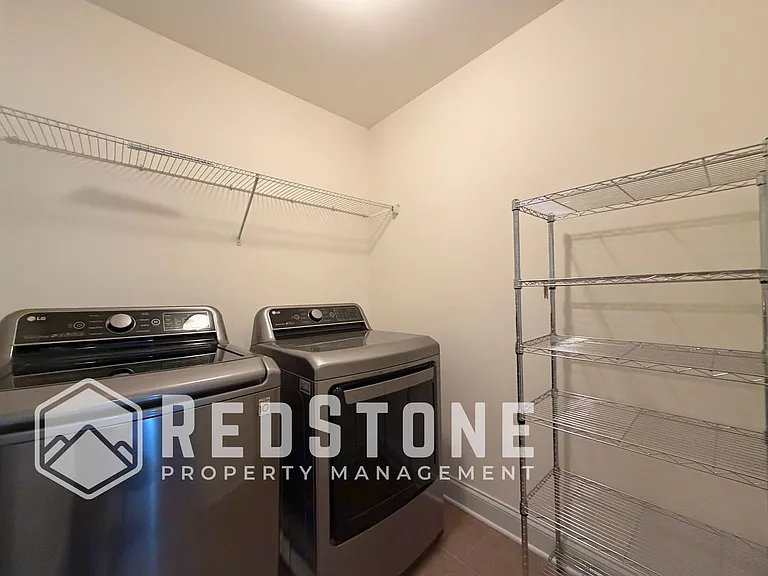 1823 Buxton Way — Photo 38
