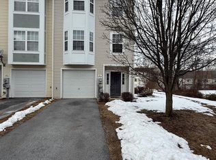 56 Foal Ln, Martinsburg, WV 25405